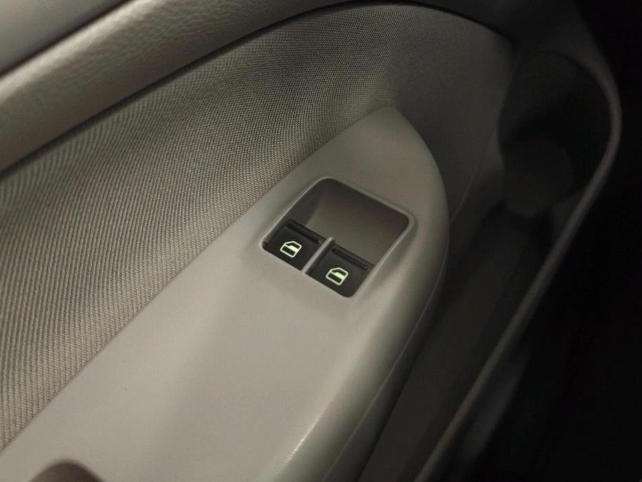 SKODA Octavia 2011