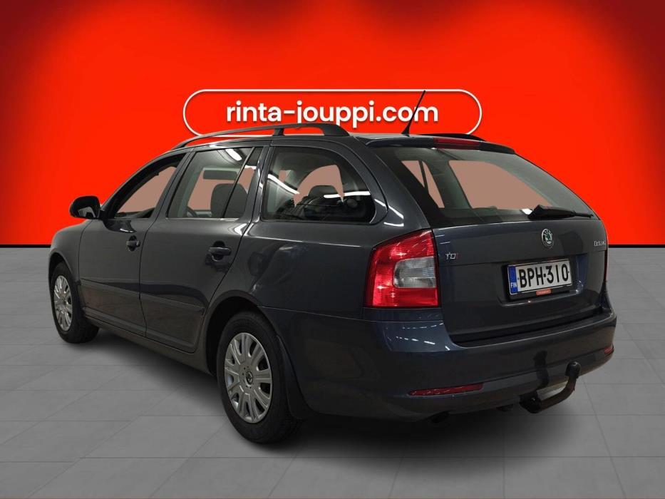 SKODA Octavia 2011