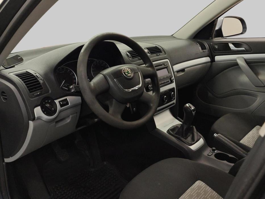 SKODA Octavia 2011