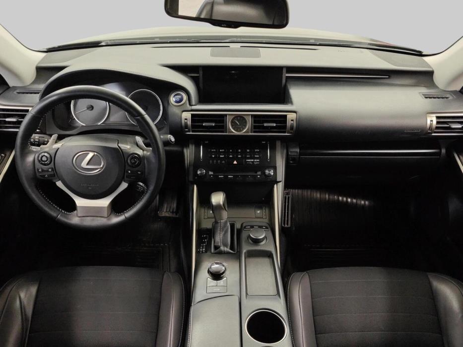 LEXUS IS 2014