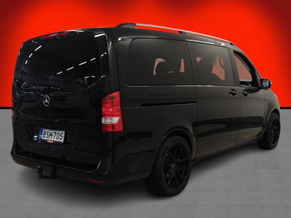 MERCEDES-BENZ V 2015