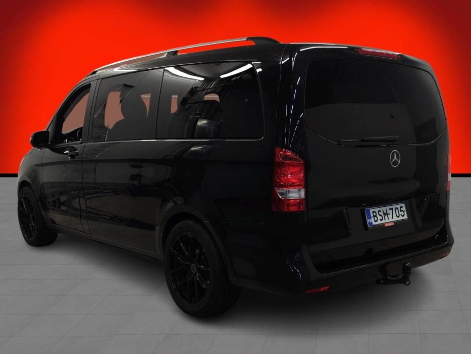 MERCEDES-BENZ V 2015