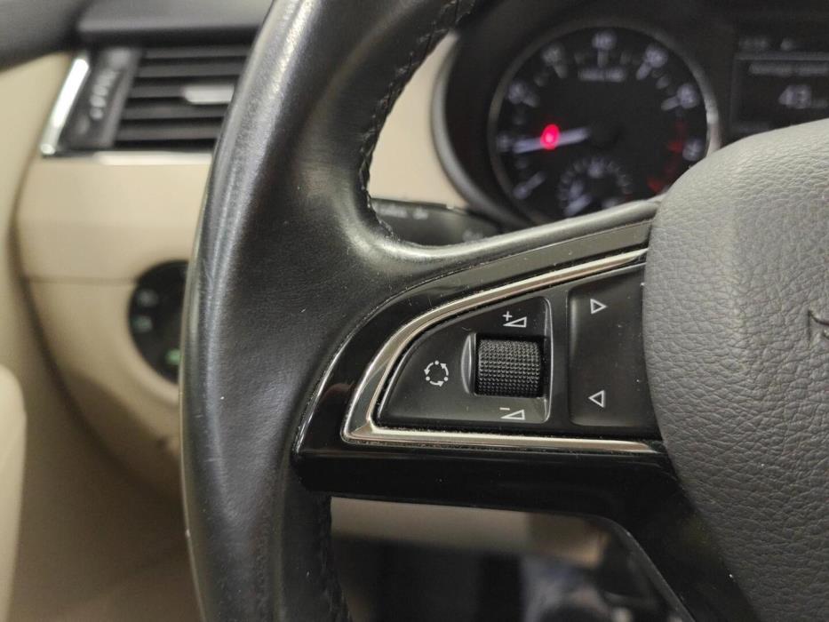SKODA OCTAVIA 2015