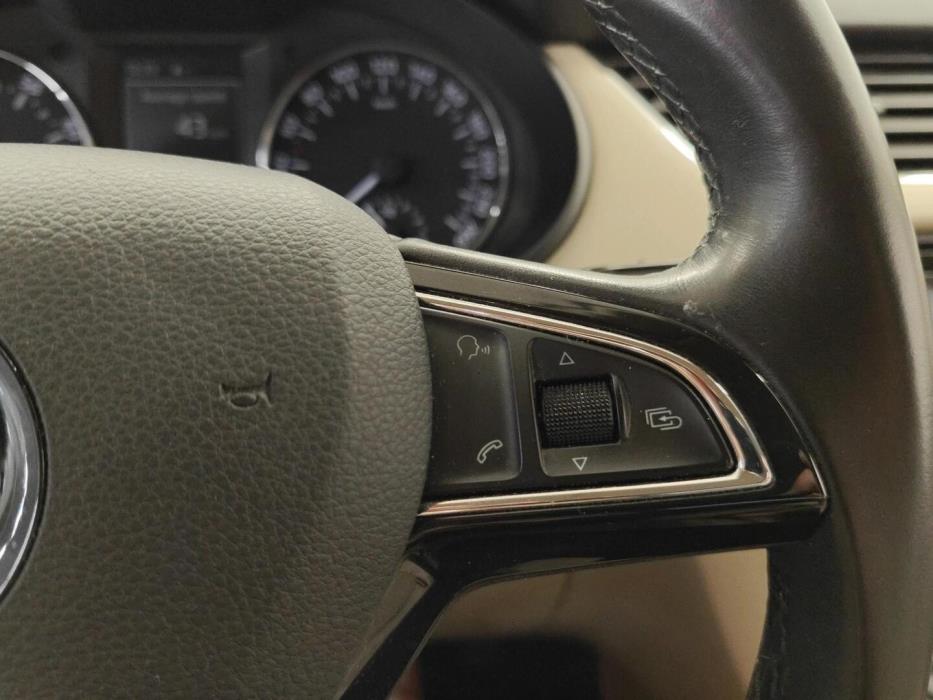 SKODA OCTAVIA 2015