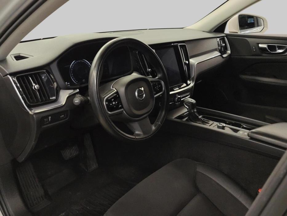 VOLVO V60 2018