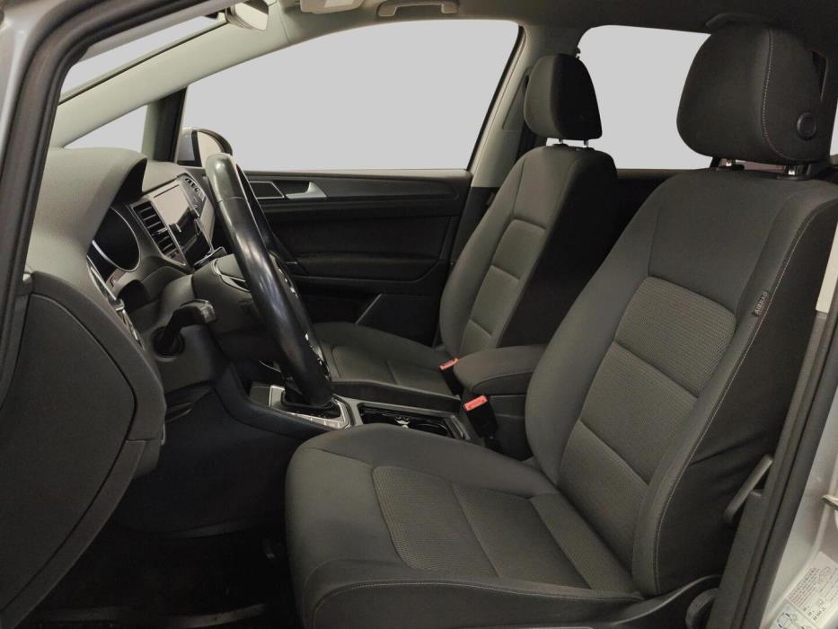 VOLKSWAGEN Golf Sportsvan 2019