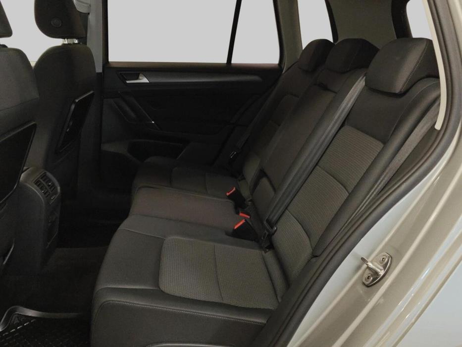 VOLKSWAGEN Golf Sportsvan 2019