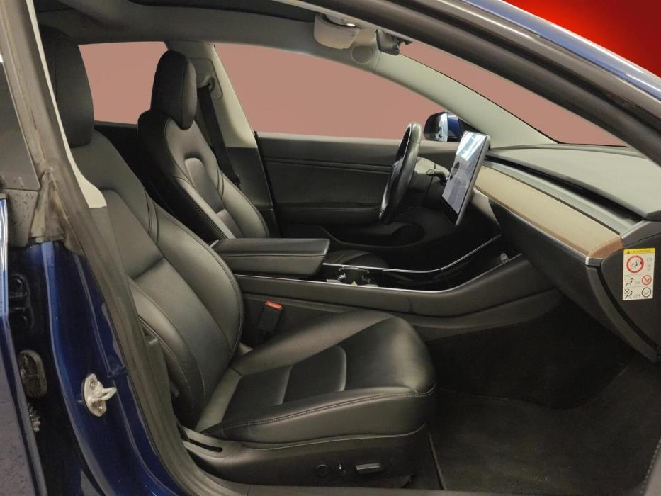 TESLA Model 3 2019