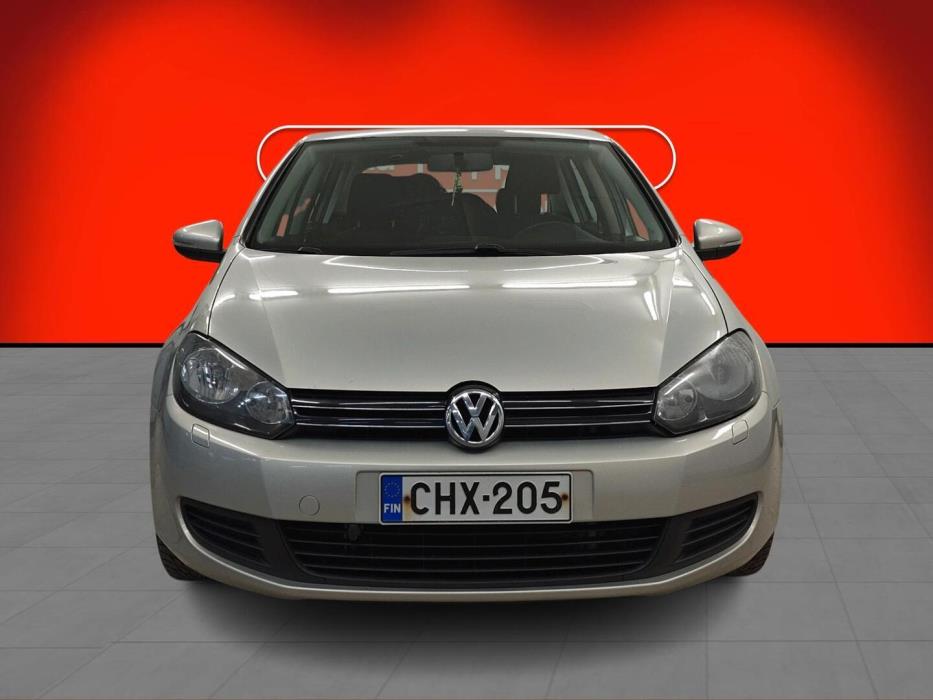 VOLKSWAGEN Golf 2010