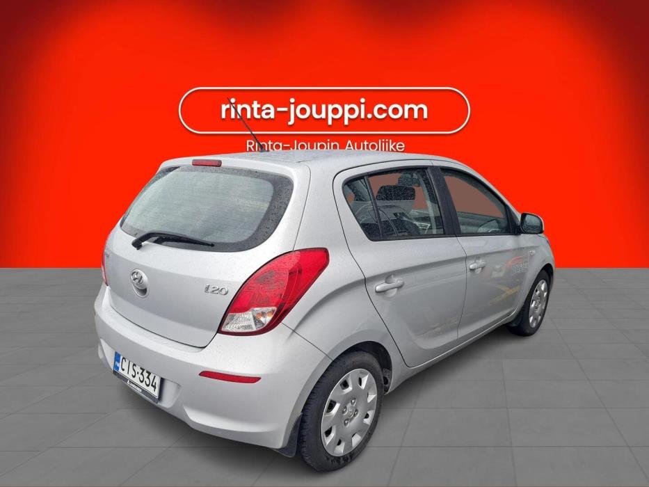 HYUNDAI i20 2013