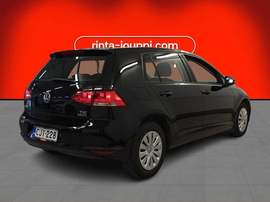 VOLKSWAGEN Golf 2014