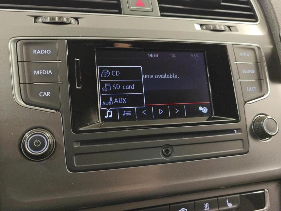 VOLKSWAGEN Golf 2015