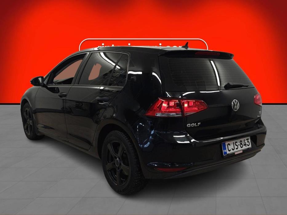 VOLKSWAGEN Golf 2015