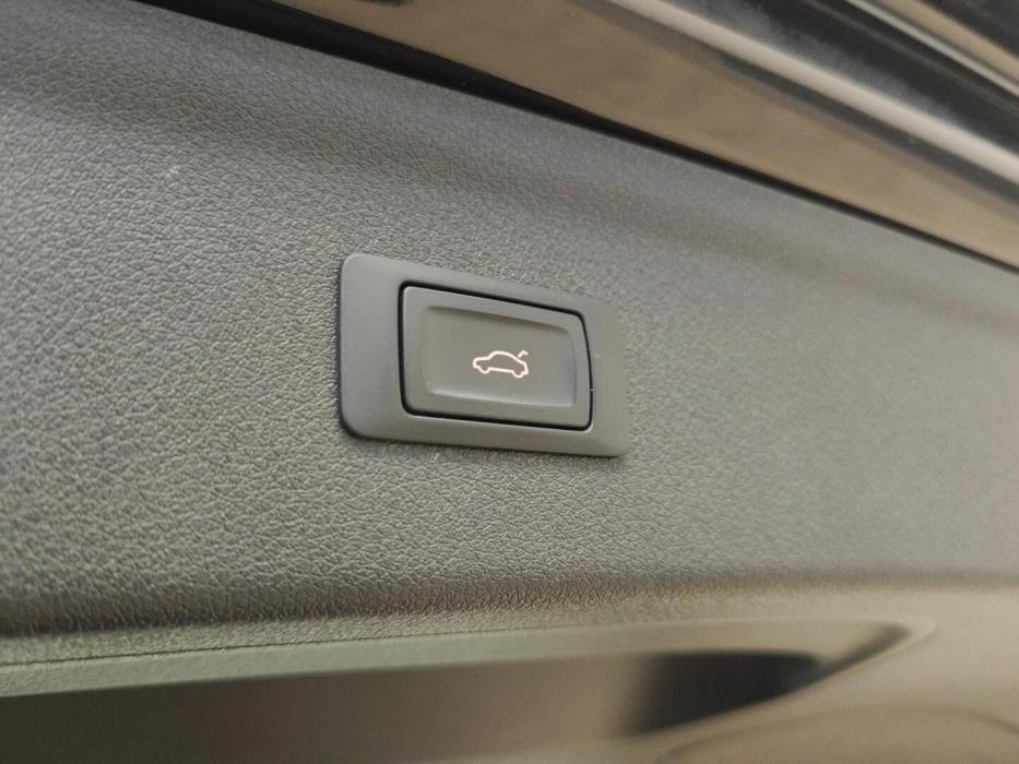 AUDI Q3 2016