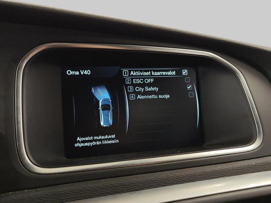 VOLVO V40 Cross Country 2016