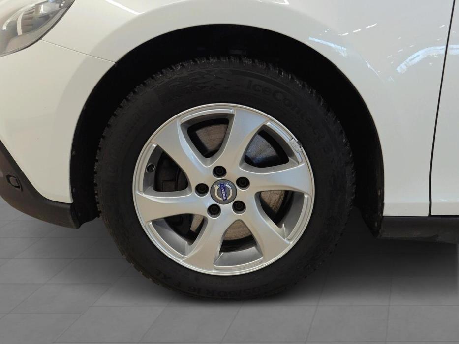 VOLVO V40 Cross Country 2016