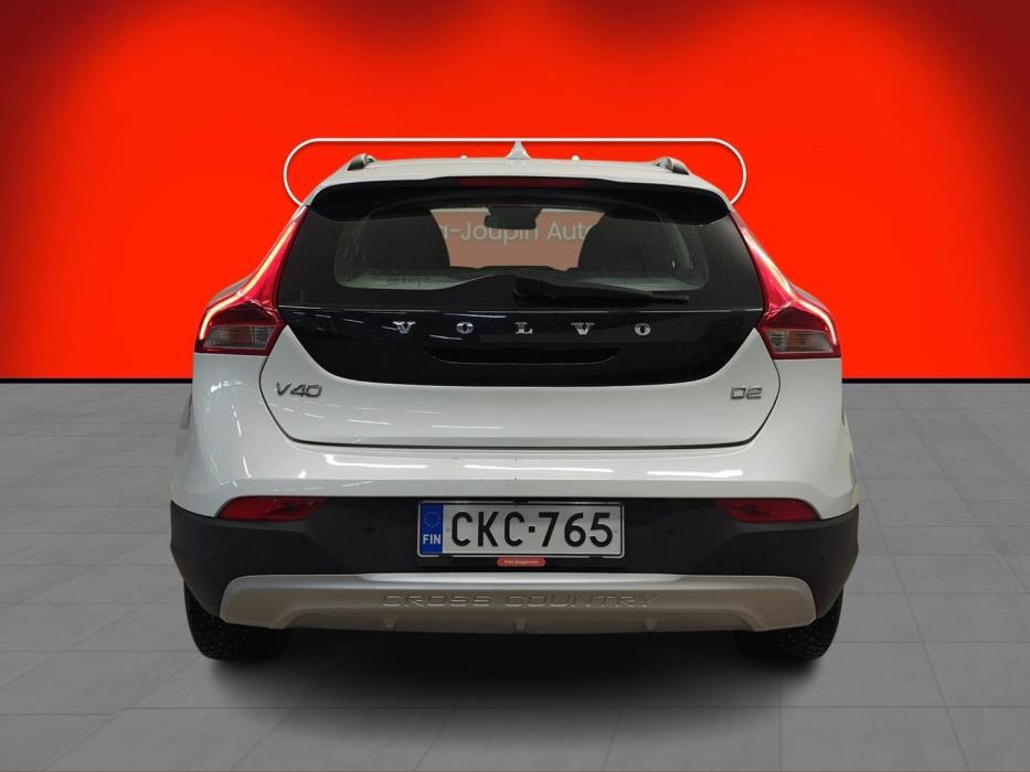 VOLVO V40 Cross Country 2016