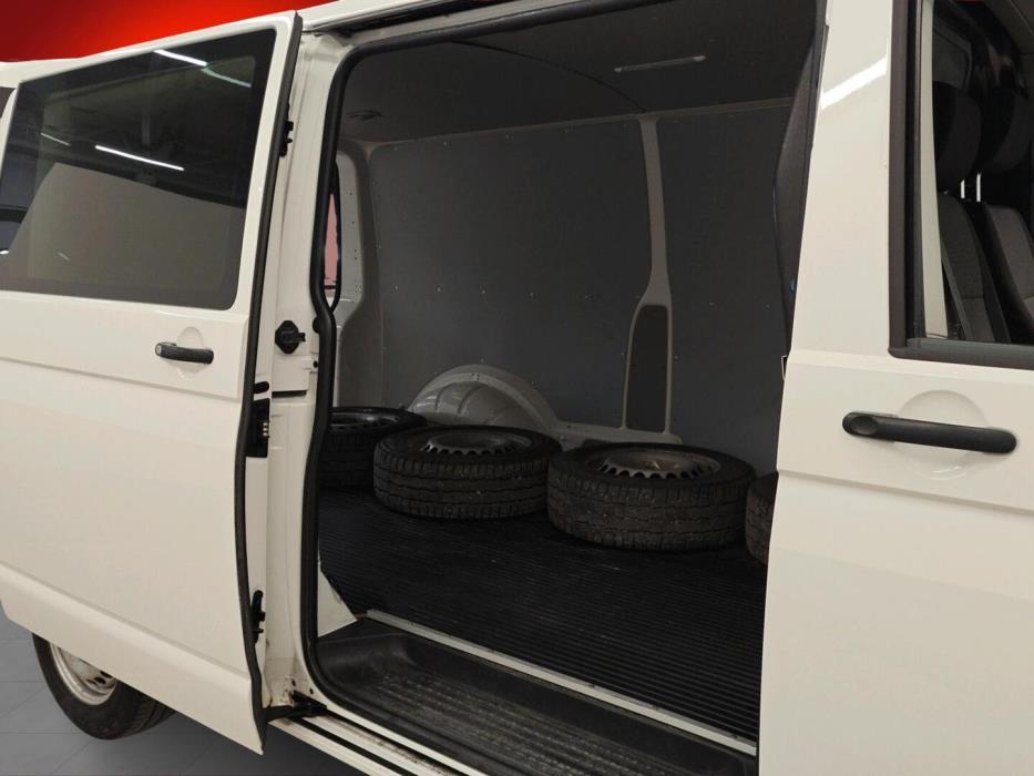 VOLKSWAGEN Transporter 2017
