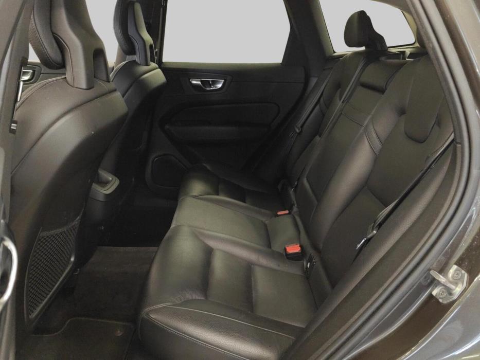 VOLVO XC60 2017