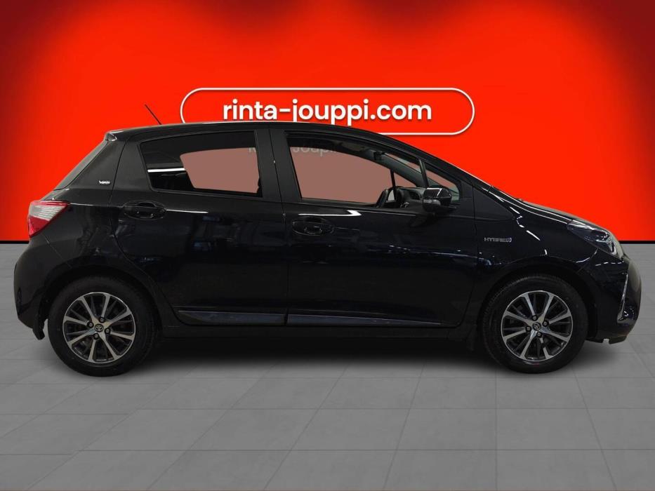 TOYOTA YARIS 2019
