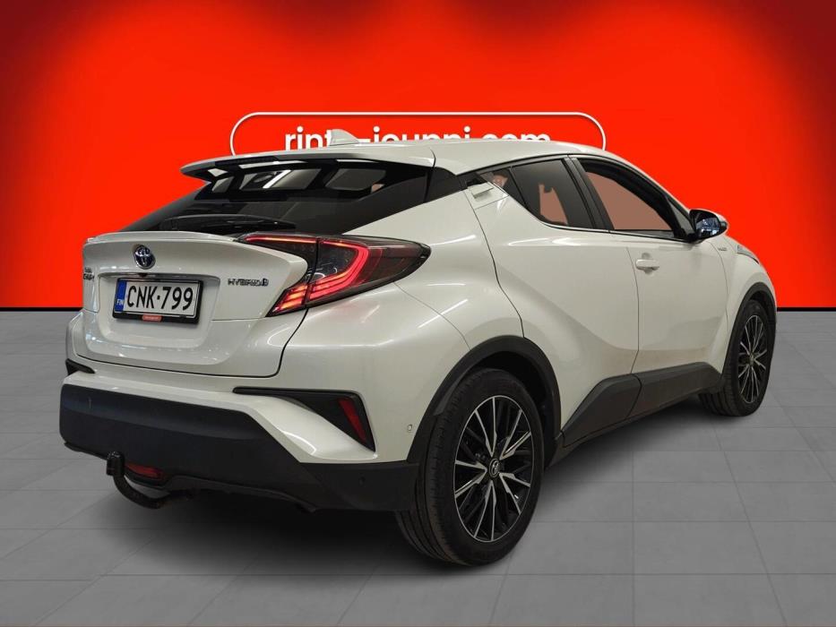 TOYOTA C-HR 2017