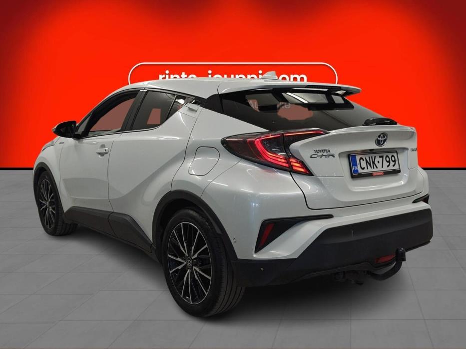 TOYOTA C-HR 2017