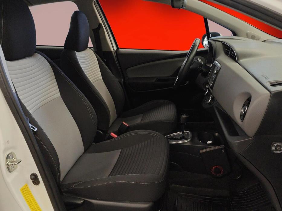 TOYOTA Yaris 2020