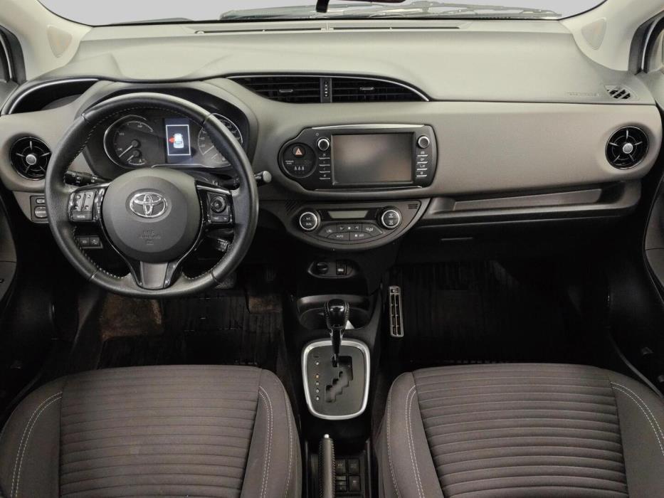 TOYOTA Yaris 2020