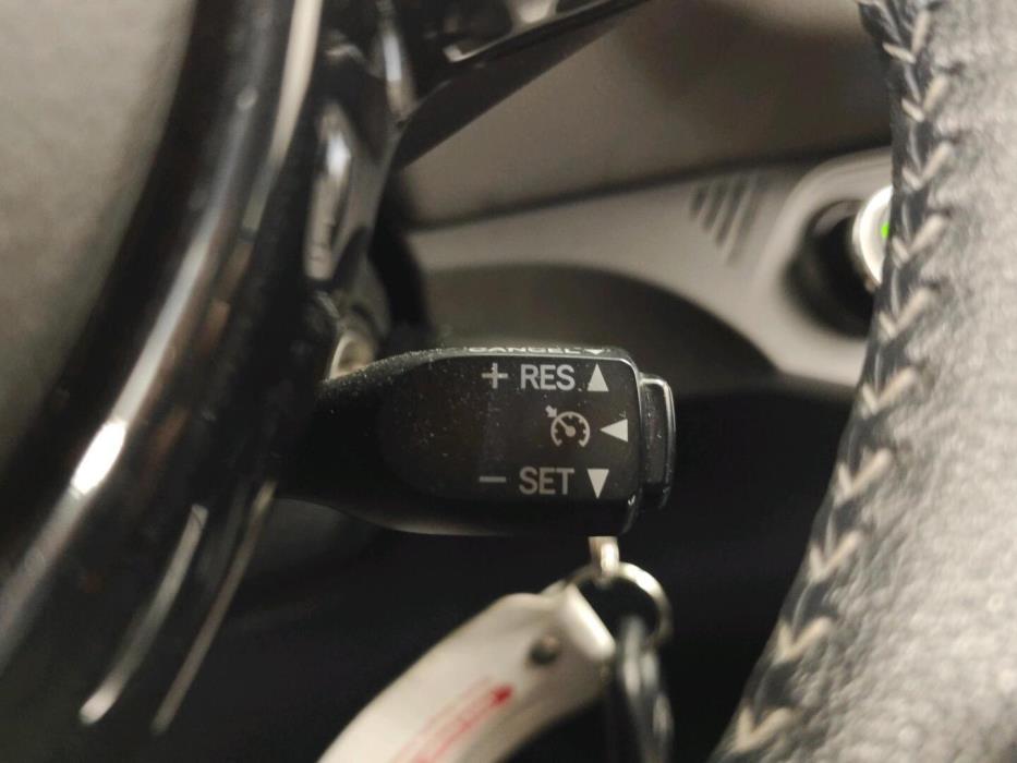 TOYOTA Yaris 2020