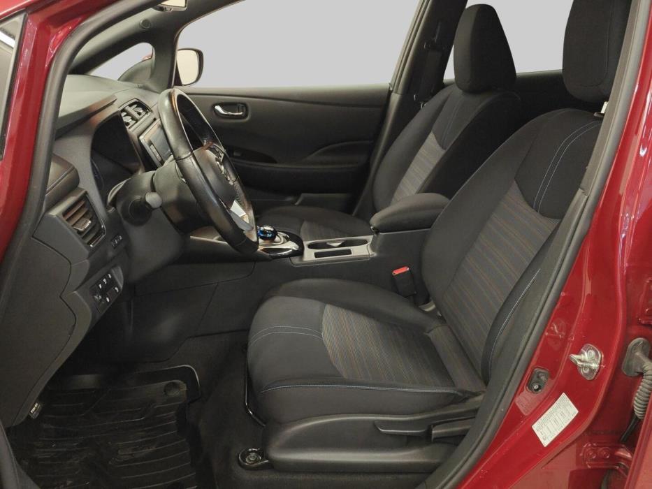 NISSAN Leaf 2020