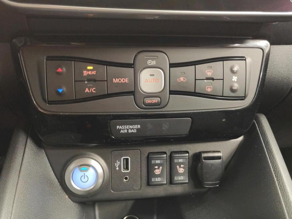 NISSAN Leaf 2020
