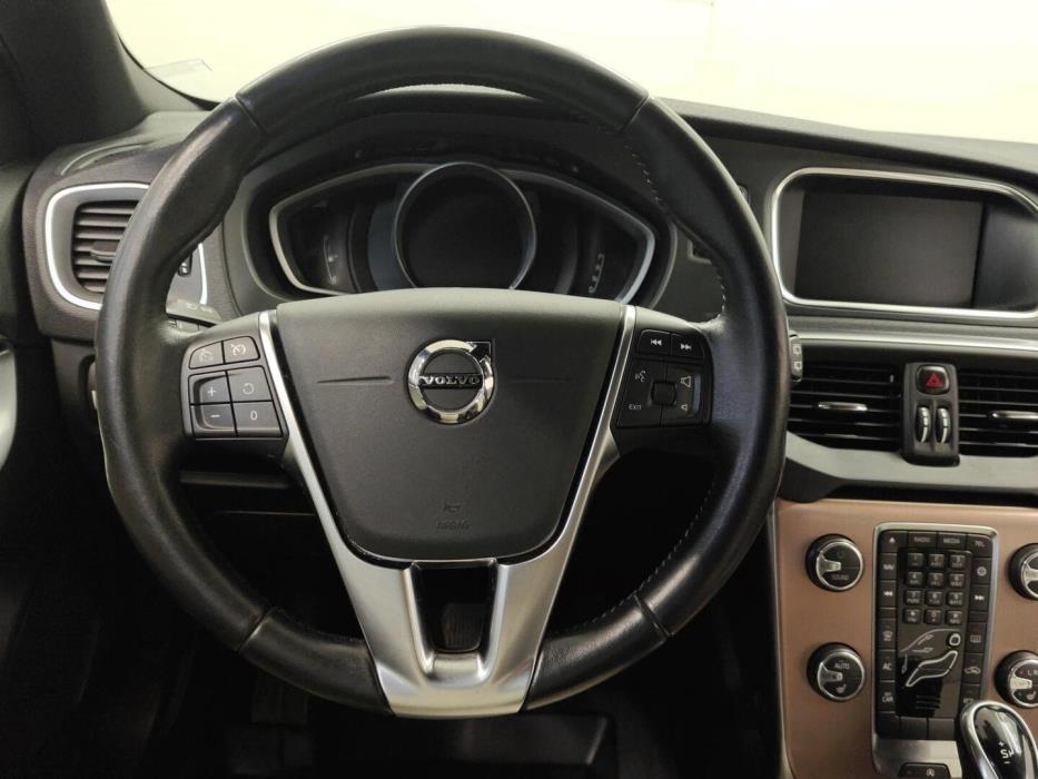 VOLVO V40 Cross Country 2018