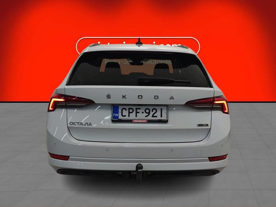 SKODA Octavia 2021