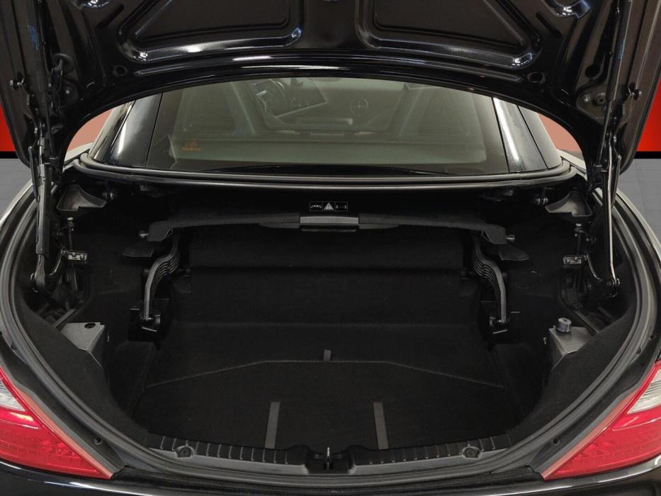 MERCEDES-BENZ SLK 2012