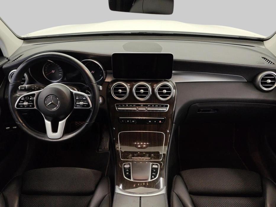 MERCEDES-BENZ GLC 2022