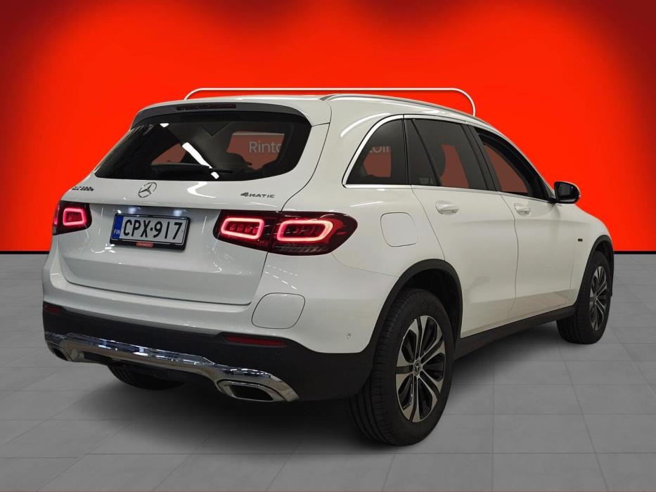 MERCEDES-BENZ GLC 2022