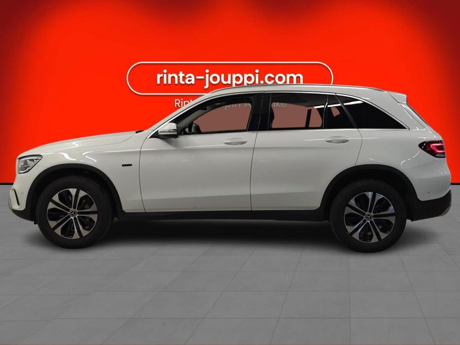 MERCEDES-BENZ GLC 2022