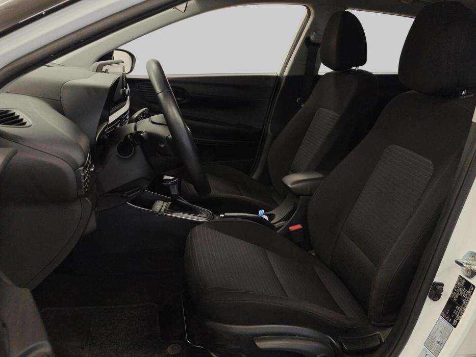 HYUNDAI i20 Hatchback 2023