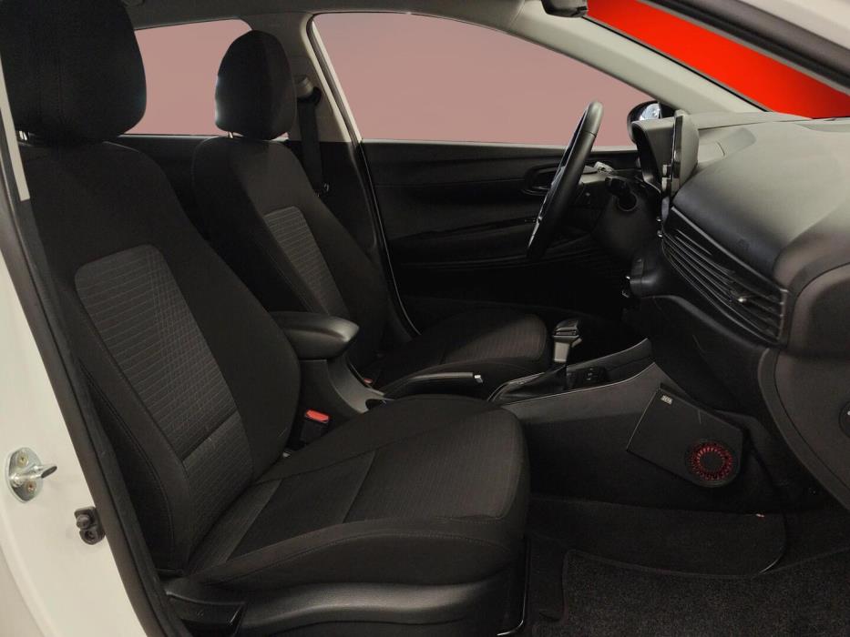HYUNDAI i20 Hatchback 2023