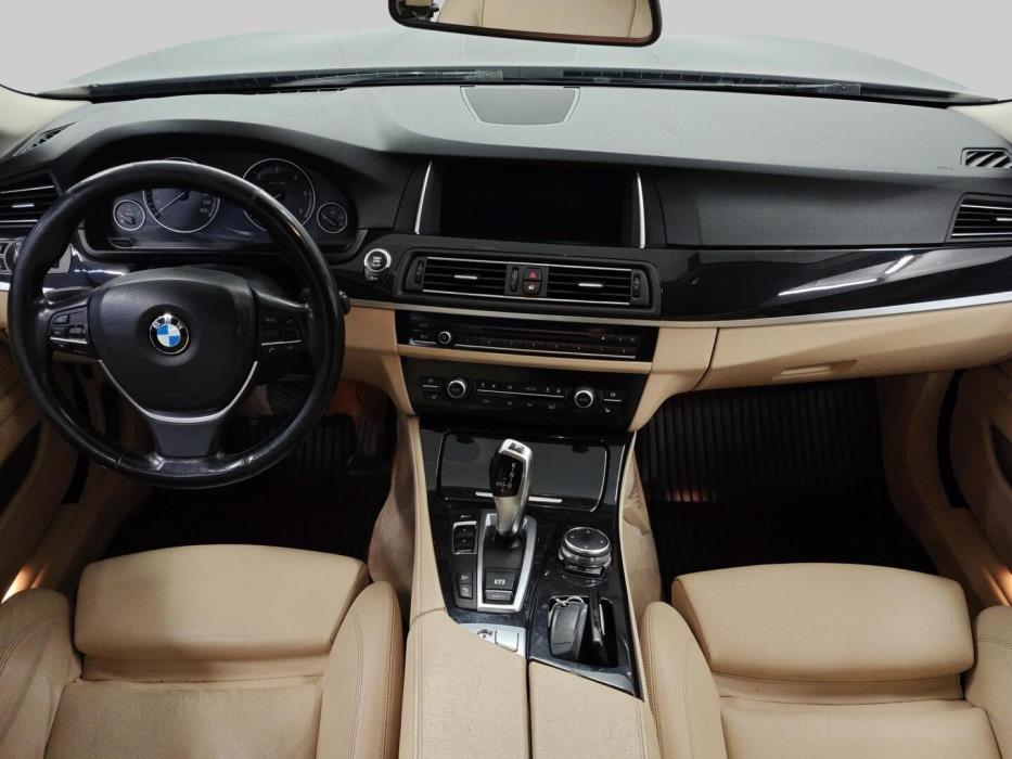 BMW 520 2015