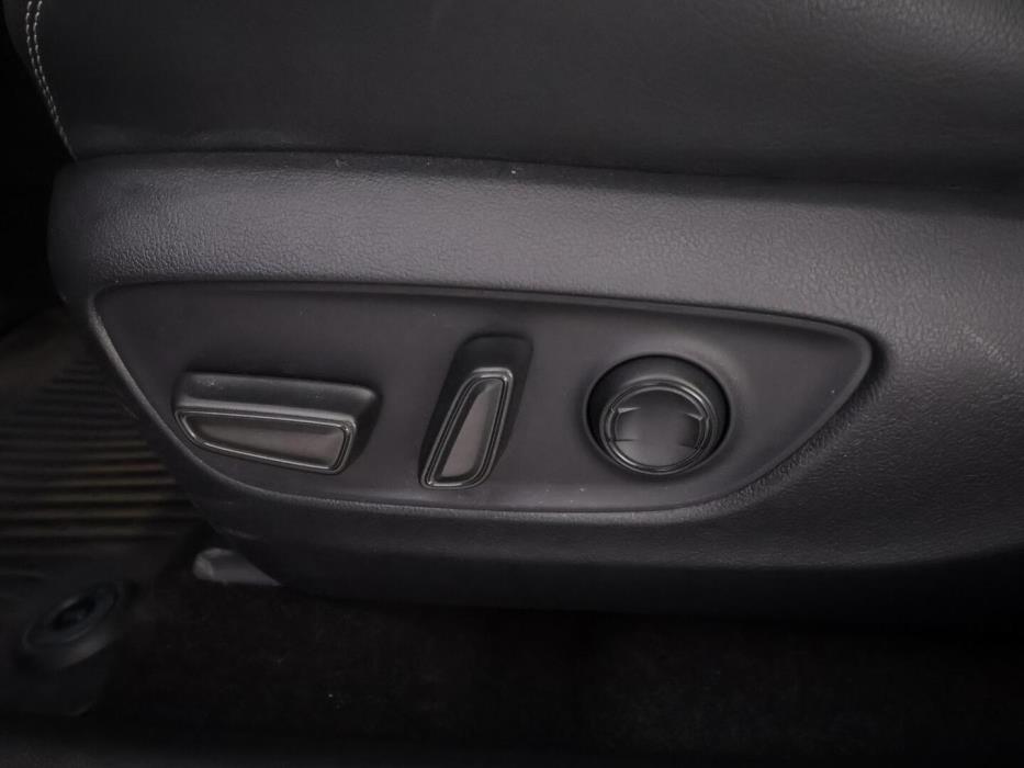 TOYOTA RAV4 2023