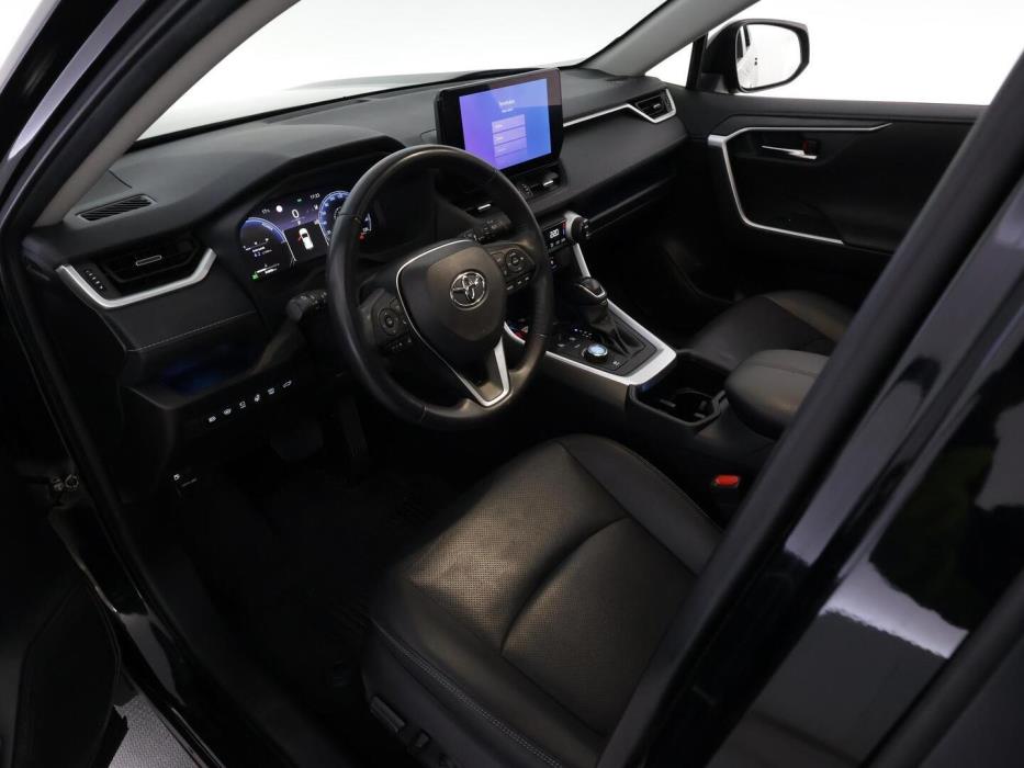 TOYOTA RAV4 2023