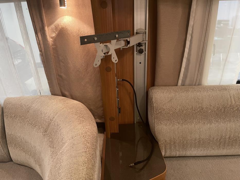 ADRIA 743 UP 2013