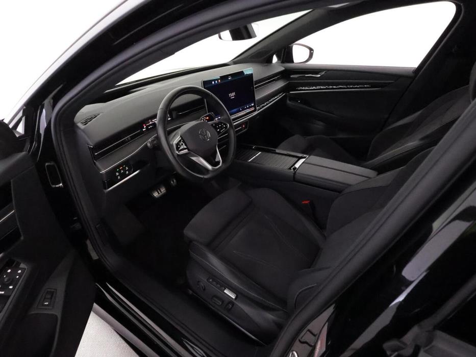 VOLKSWAGEN ID.7 2025