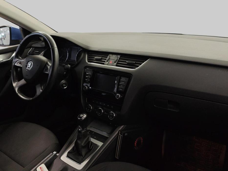 SKODA Octavia 2014