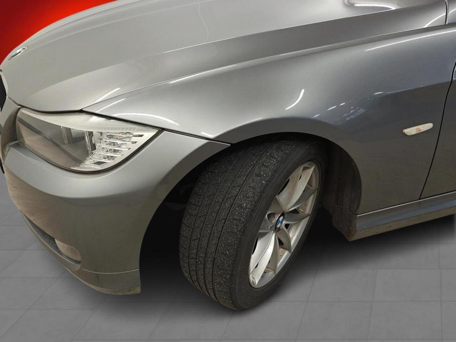 BMW 320 2009