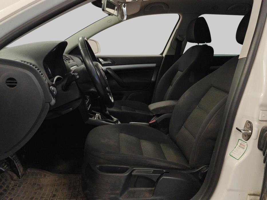 SKODA Octavia 2011