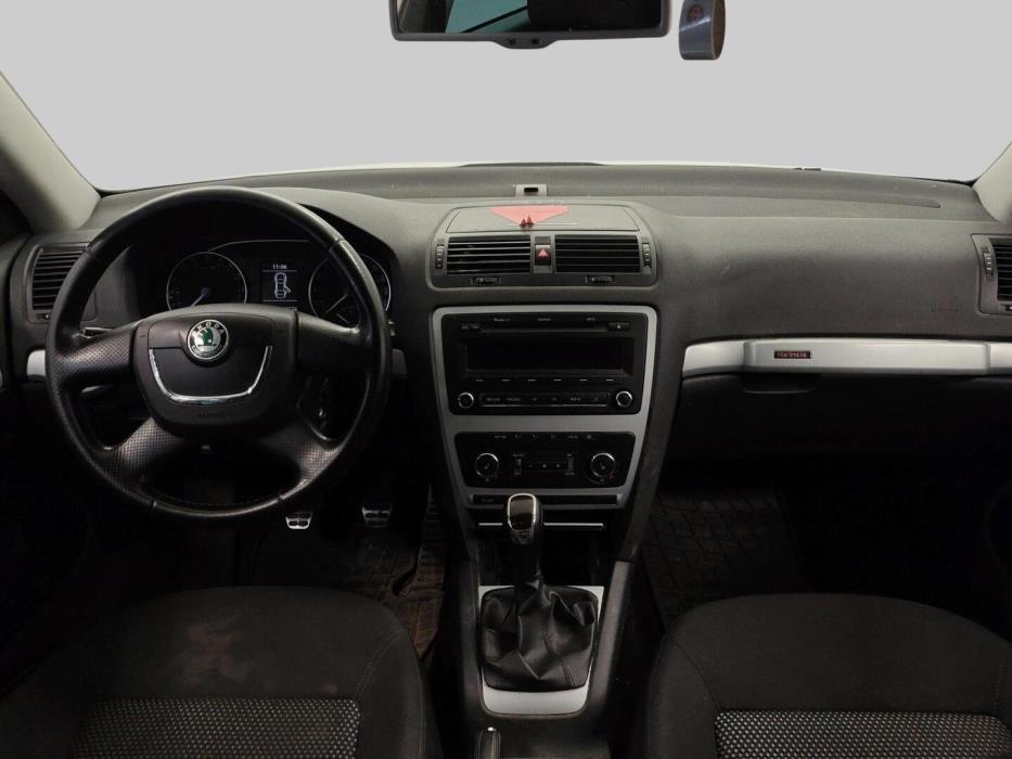 SKODA Octavia 2011