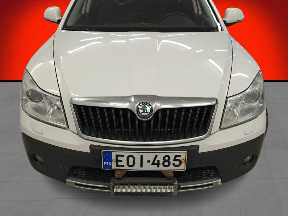 SKODA Octavia 2011