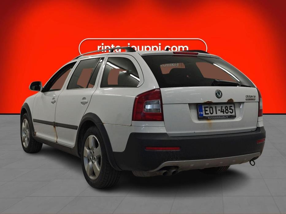 SKODA Octavia 2011